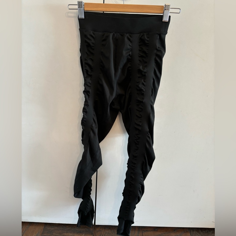 Skinnify Resistance Band Leggings- Black, New Condition - S- 4 bands, 2 per  leg